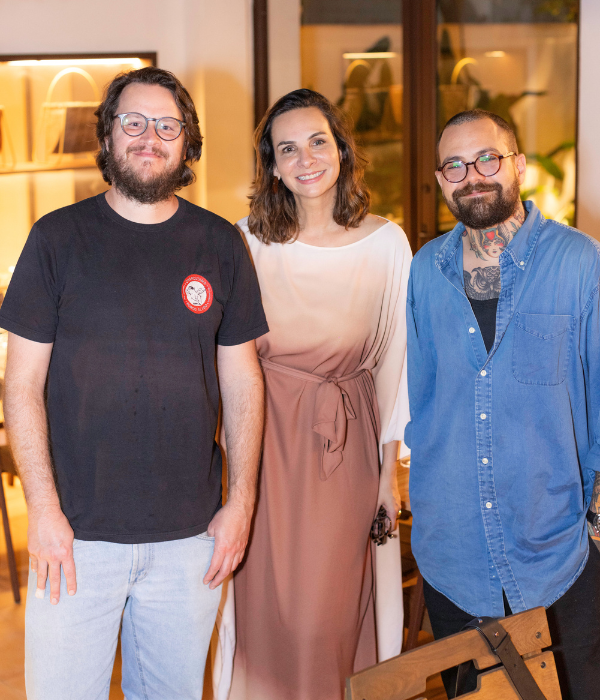 Breno Furtado, da Porco Alado (esq), Cristiana Beltrão e Pedro Attayde, da Cochon Rouge. Foto: Rogerio Resende.