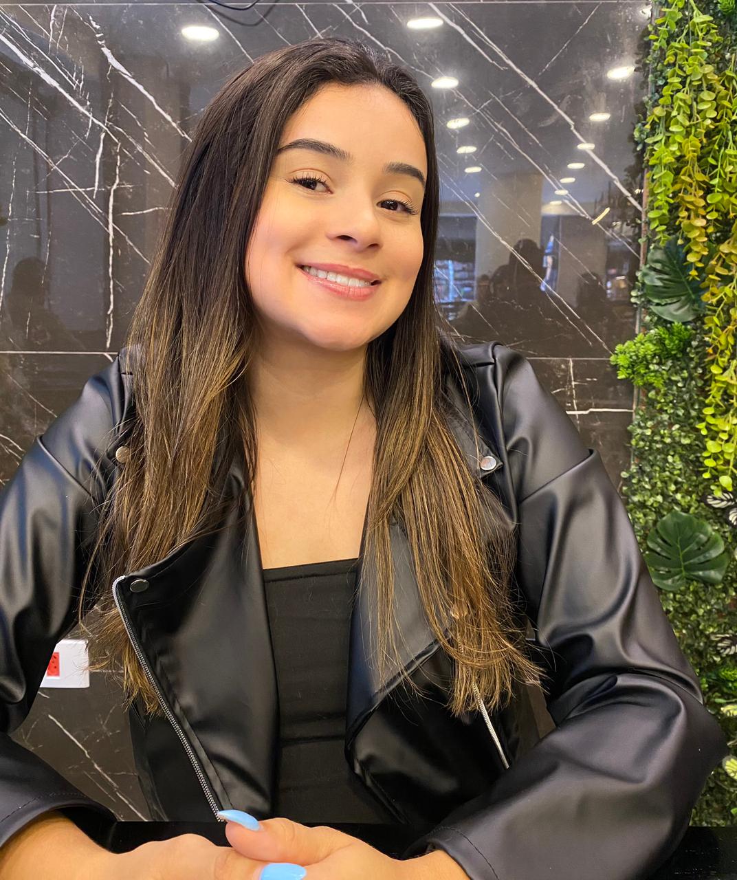 Mayra Paranhos