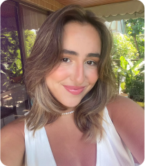 Isadora Monteiro
